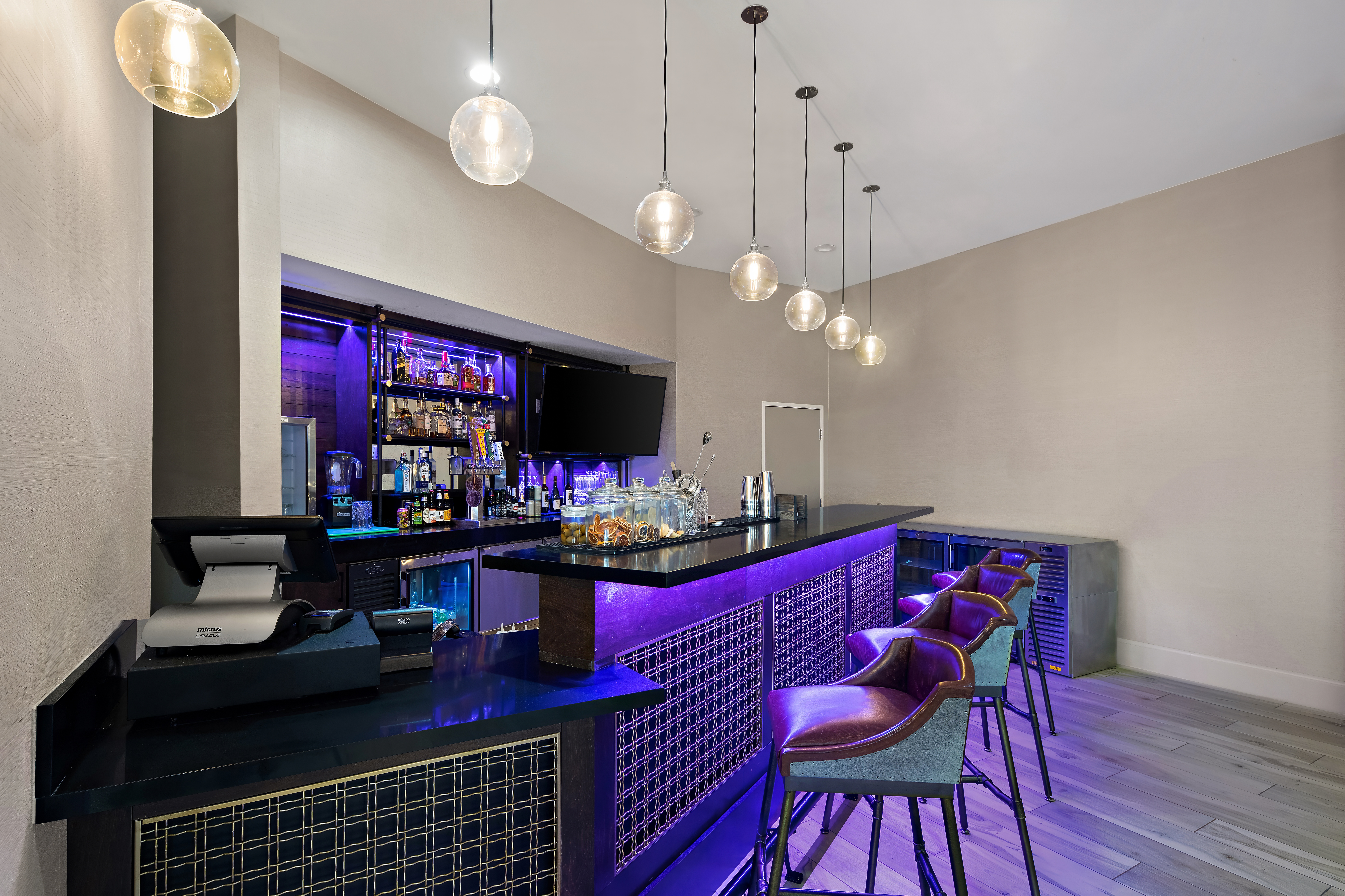 Four Points by Sheraton Plano bar