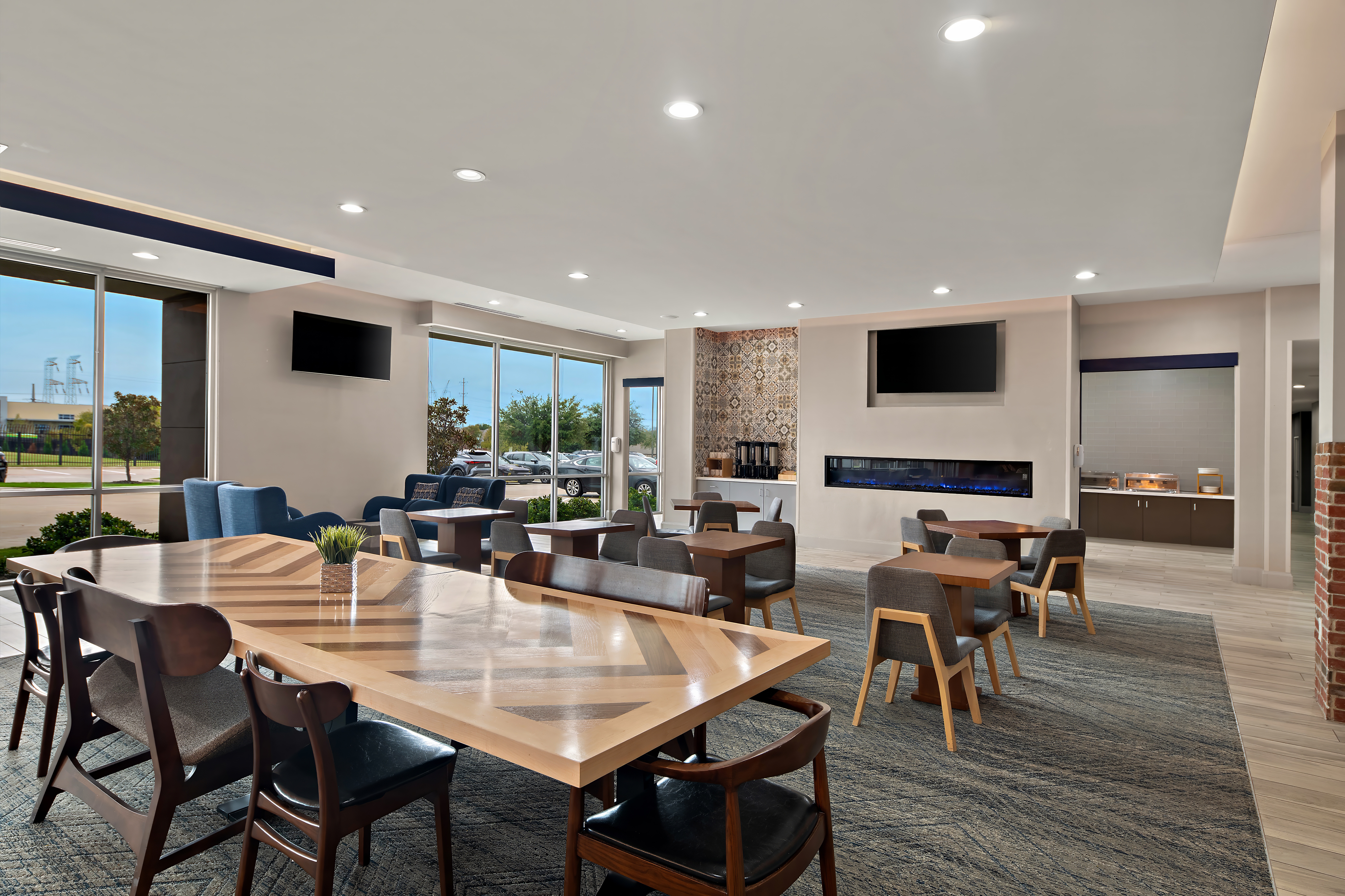 Four Points by Sheraton Plano dining