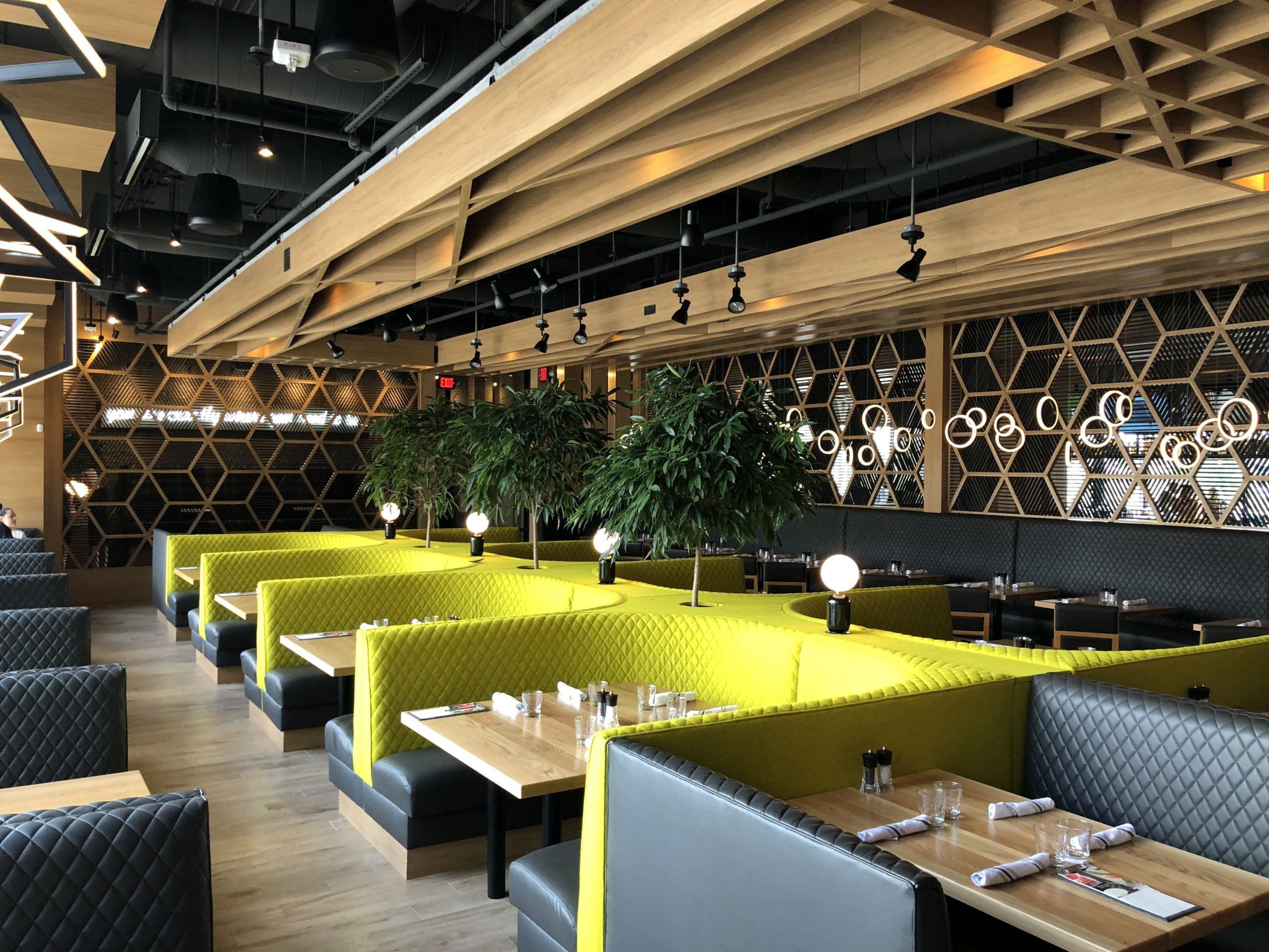 Moxie's Grill & Bar at Sandman Signature Plano - Frisco Hotel - Visit Plano