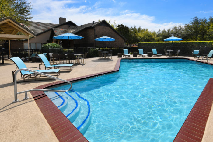 Residence Inn Plano Legacy pool