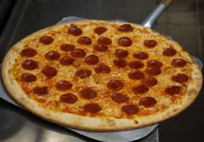 Zalat Pizza的图像–传统Plano