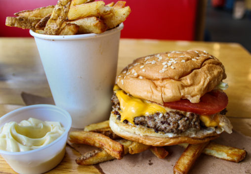Изображение Five Guys Burgers & Fries