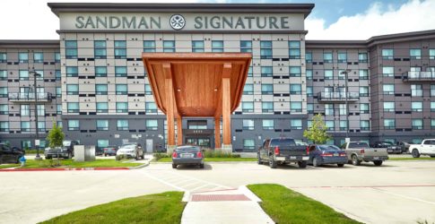Image of Venue Spotlight: Sandman Signature and Moxie’s Grill & Bar