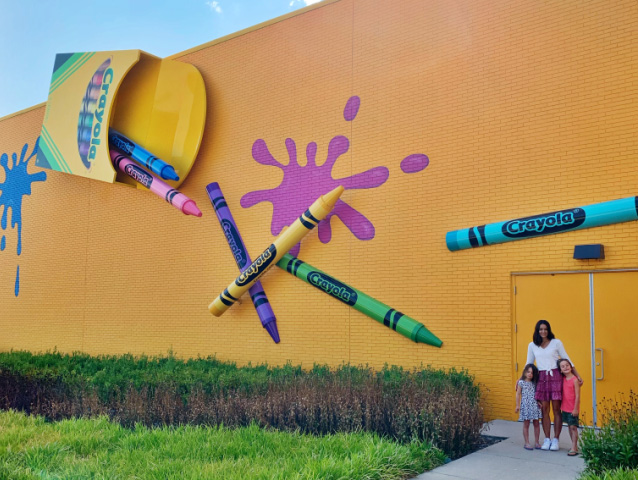 CRAFT mom blogger at Crayola Experience