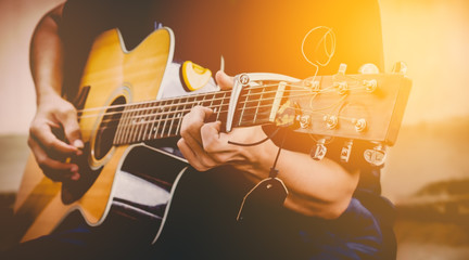 guitare acoustique adobe stock photo