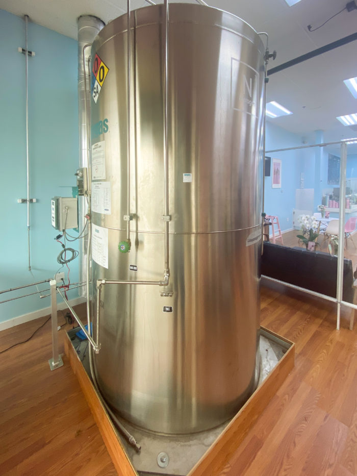 OMGelato nitrogen tank