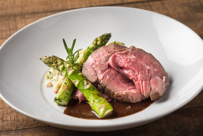 Princi Italia Prime rib and asparagus dish