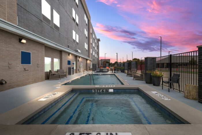 Four Points Hotel Plano pool