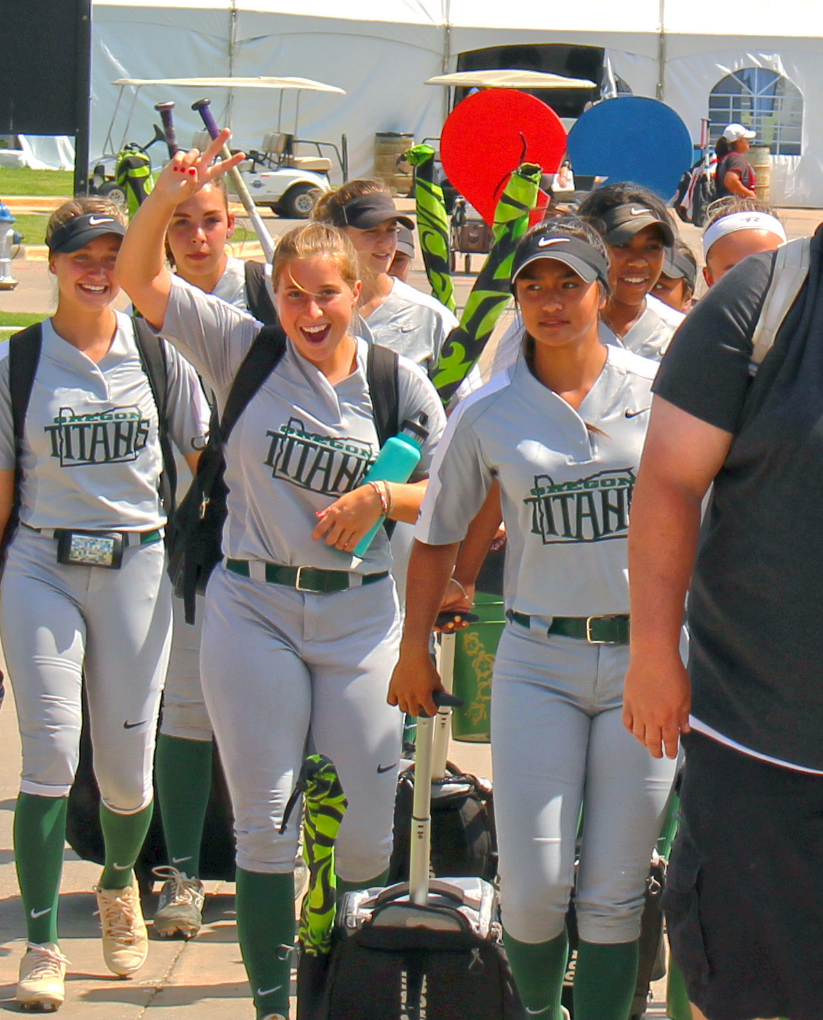 USA Softball girls cheering