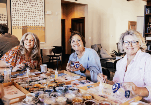 Slika radionice pločica – radionica mozaičnih lampi