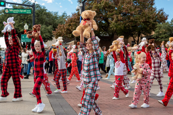 Plano Holiday Parade